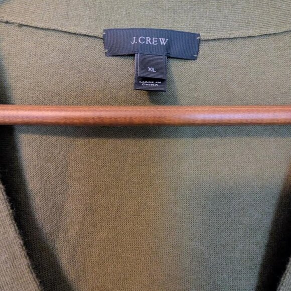NWOT J Crew Bow-Front Cardigan Sweater in Frosty Olive Size XL - Picture 4 of 5